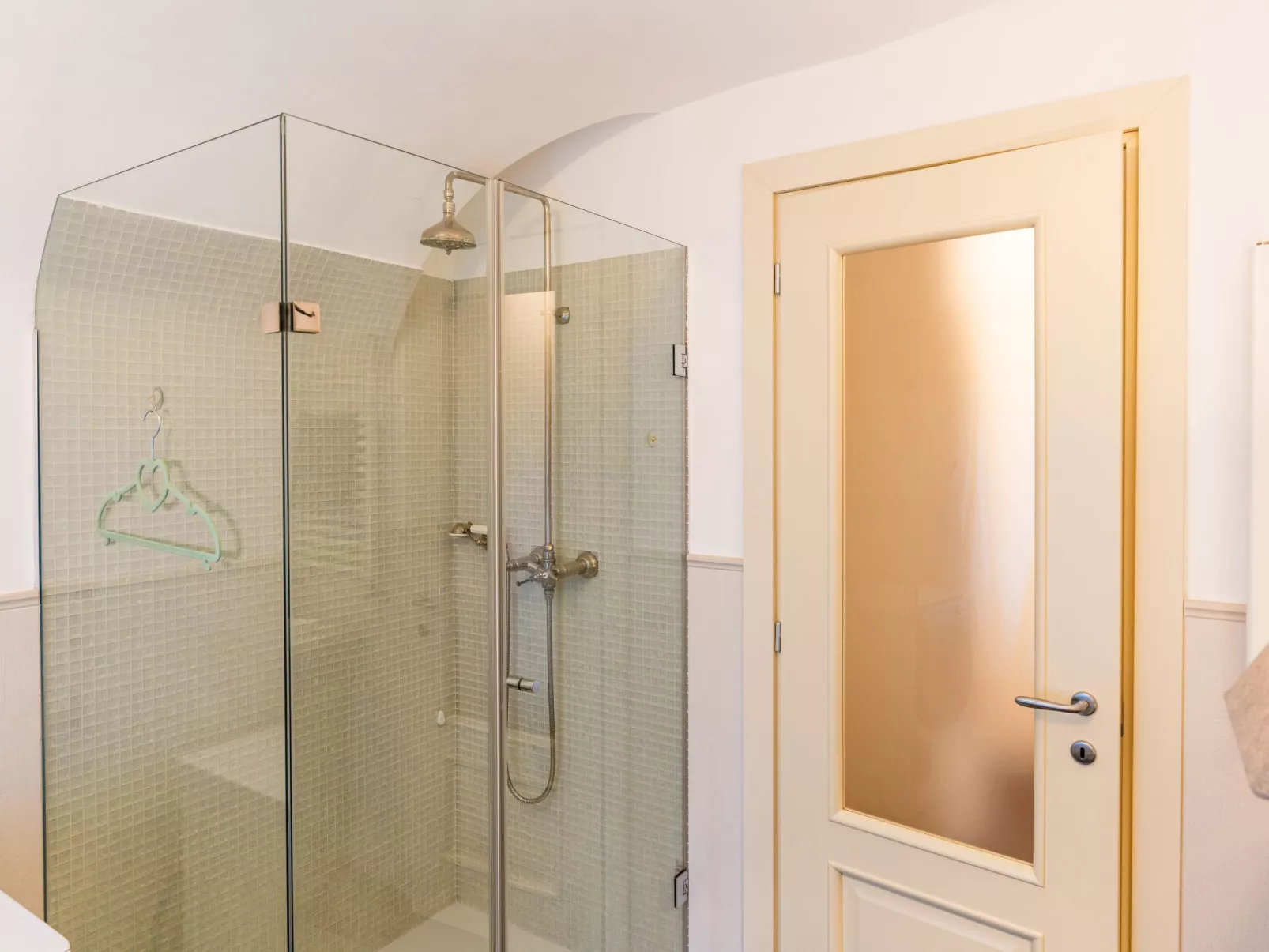 La Petite Maison-Drinnen