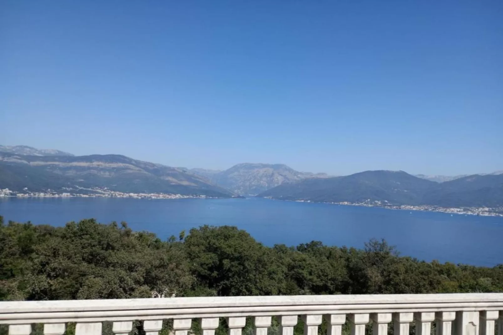 Tivat Relax with Stunning Sea & Mountain Views - Standard Studio Apartment 2-Terrasse/Balkon