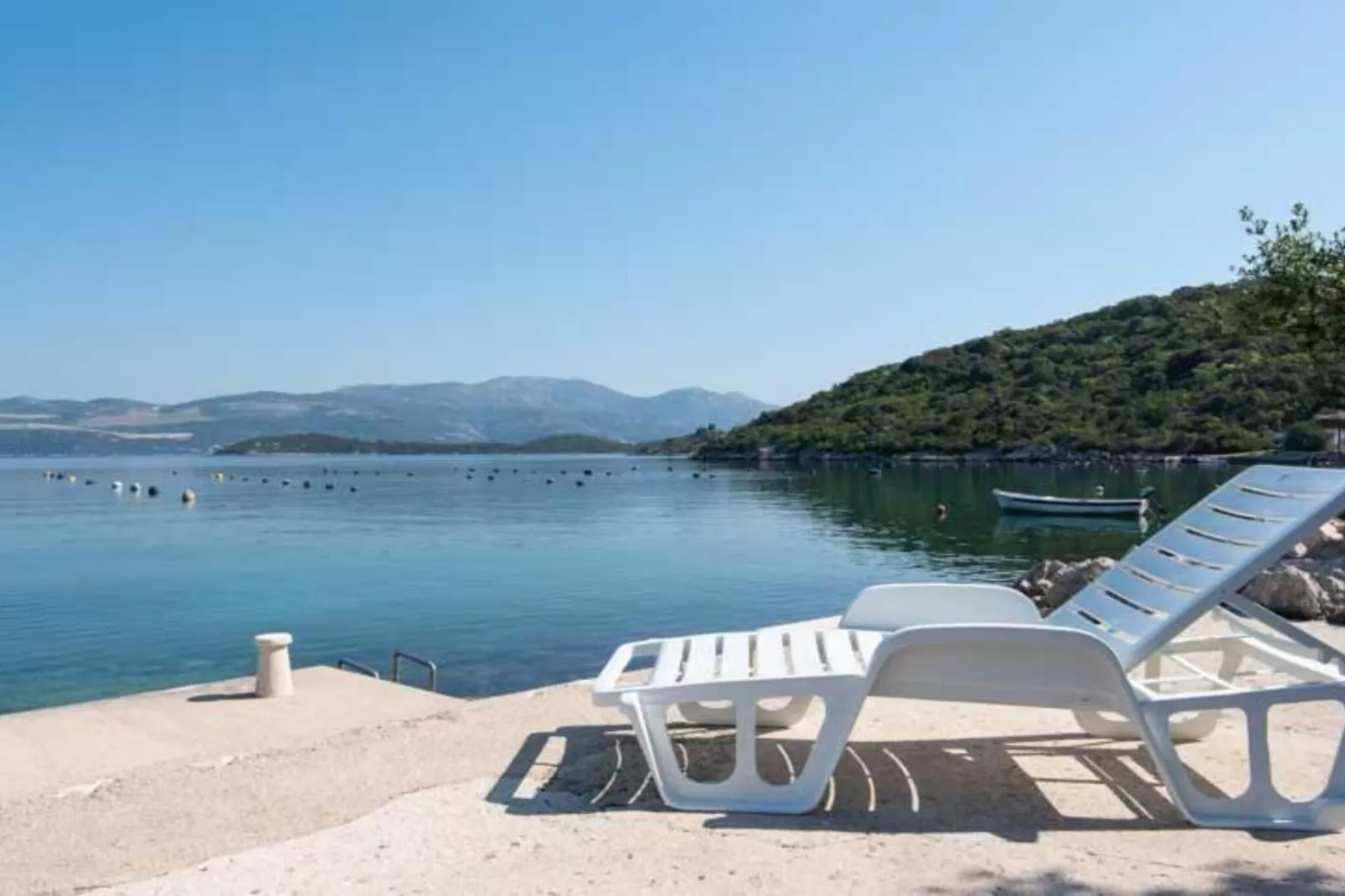 Spacious and Cozy Seafront Apartments - Two Bedroom Apartment  with Terrace and Sea View-Outdoor