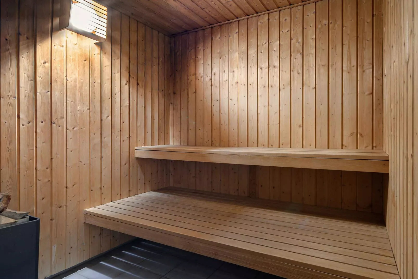 5 Sterne Ferienhaus in Stege-Sauna