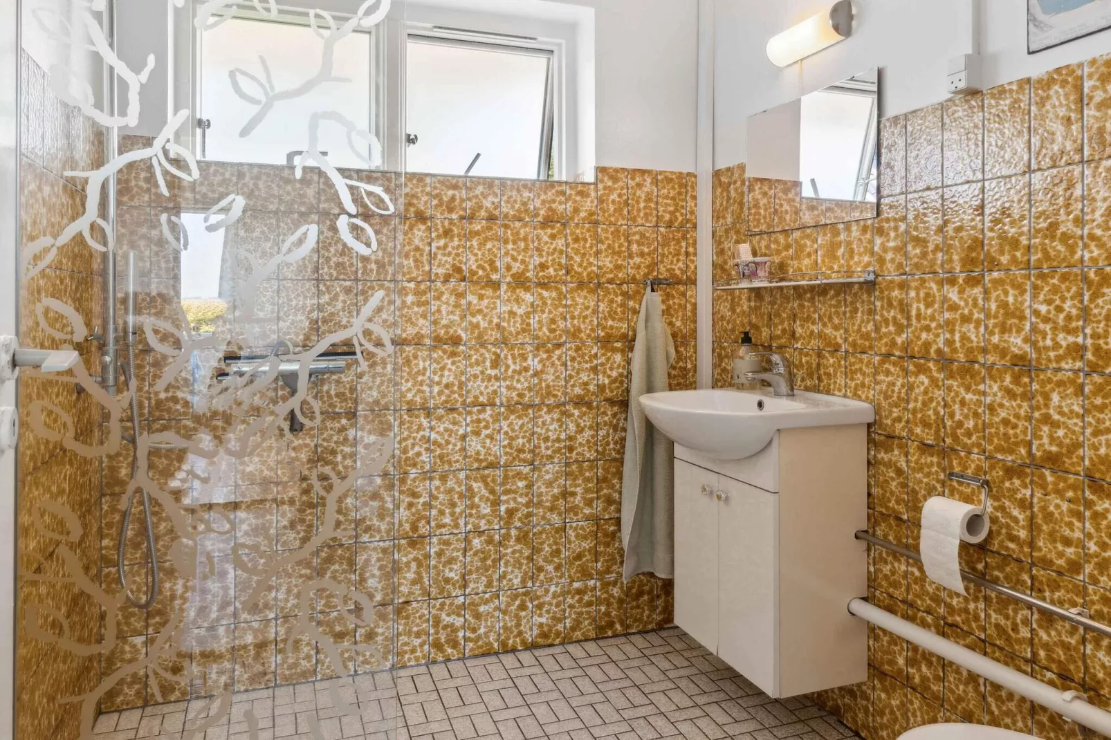 5 star holiday home in Grenaa-Indoor