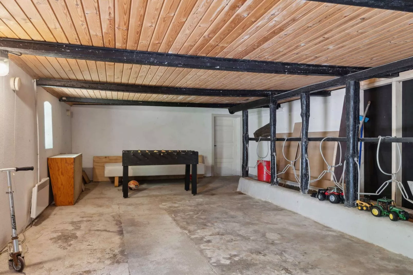 4 star holiday home in Humble-Indoor