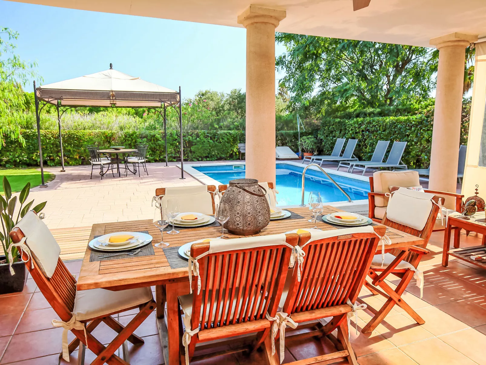 Bertoni Golf & Sea-Outside