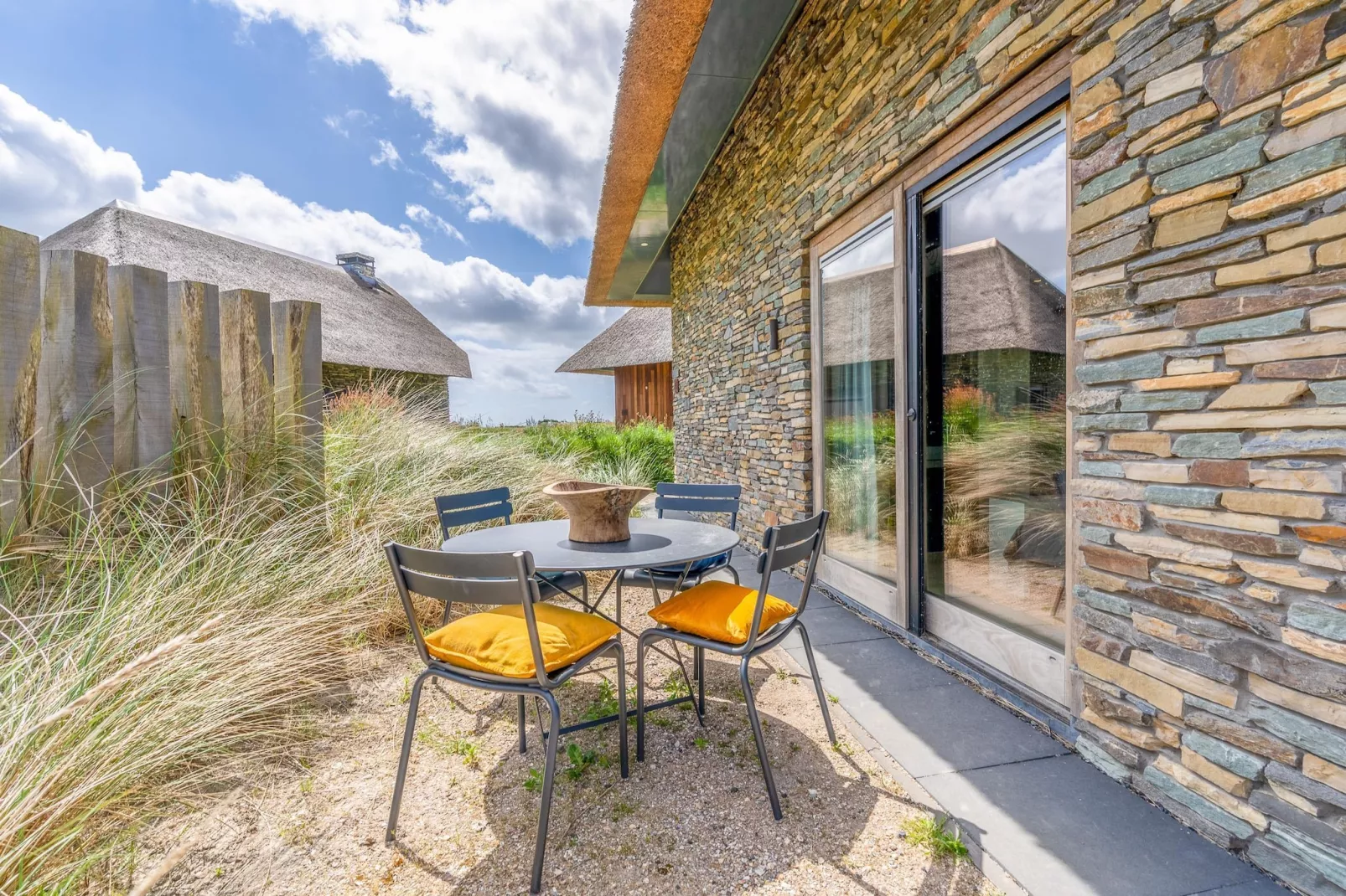 Villa Buytenplaats 193-Gardens in summer