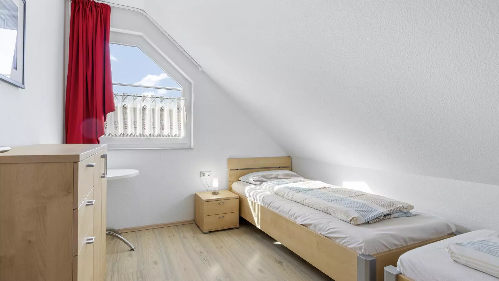 Windflüchter rechts-Schlafzimmer