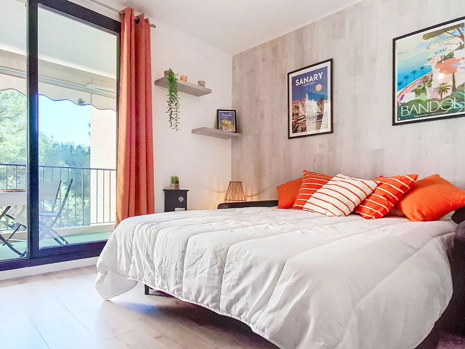 Le Luberon Loisirs-Drinnen