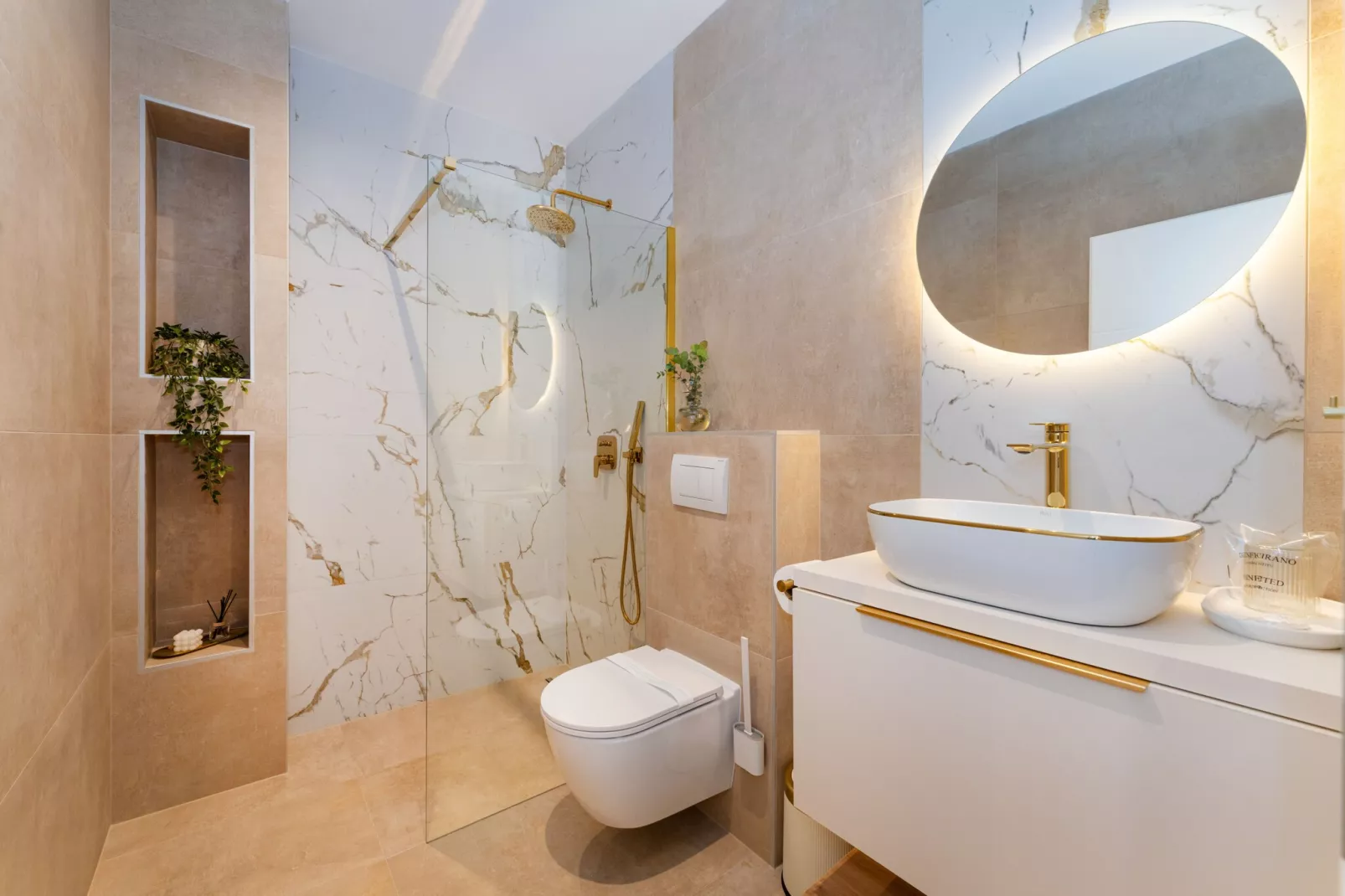 Luxury Villa T&T-Badezimmer