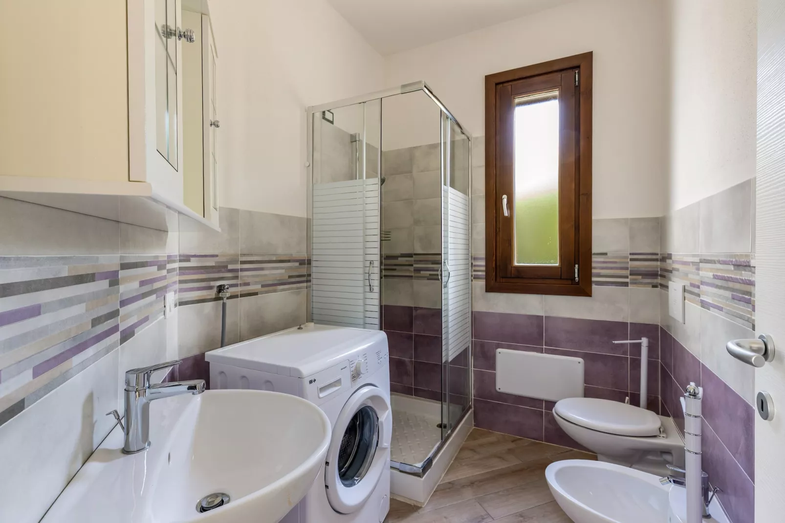 TRILO 2 MAREBLU PT-Bathroom