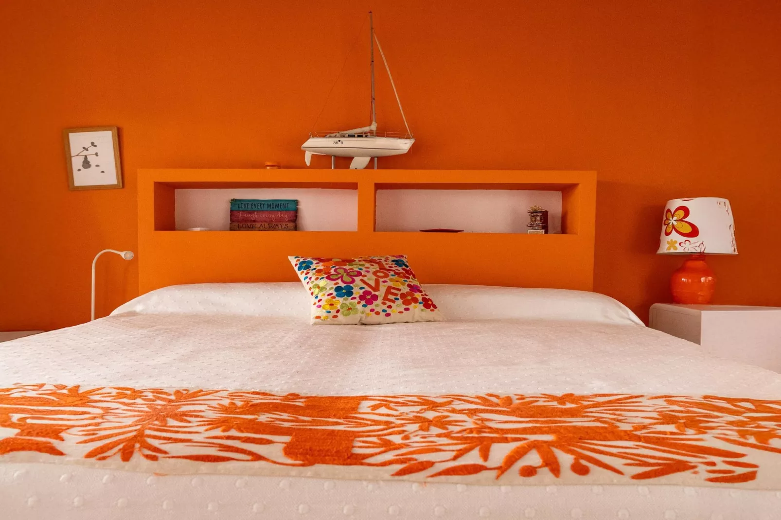 CT 385 AL - Faro's Soulrise Villa - Mojacar - Pool & Artistic Flair close to the Beach-Bedroom