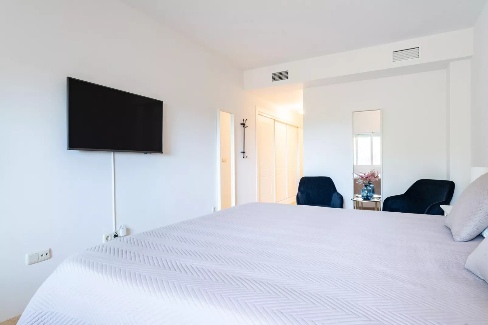 CT 375 - Faro's Cozy Dream in Elviria - Marbella-Schlafzimmer