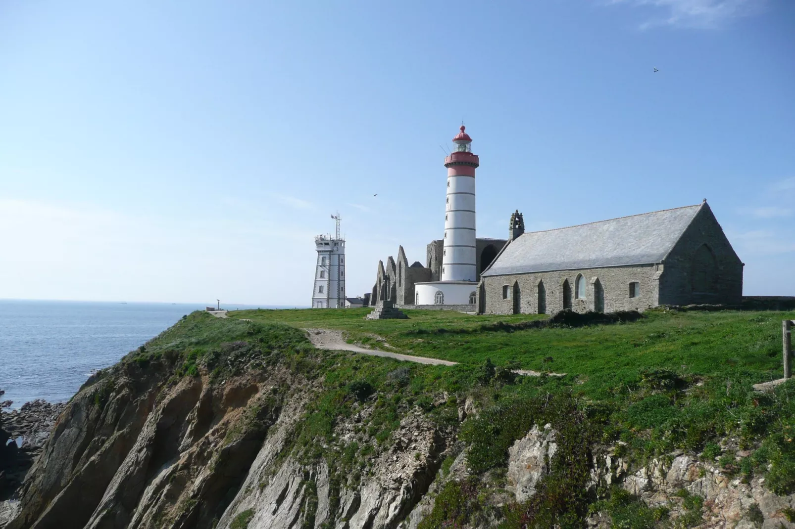 Doppelhaushälfte in Milizac-Areas within 5km in summer
