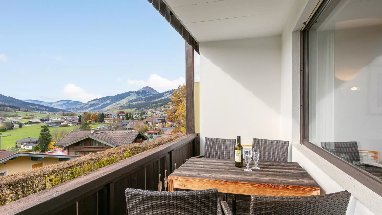 Kirchberg Panorama-Terrasse/Balkon