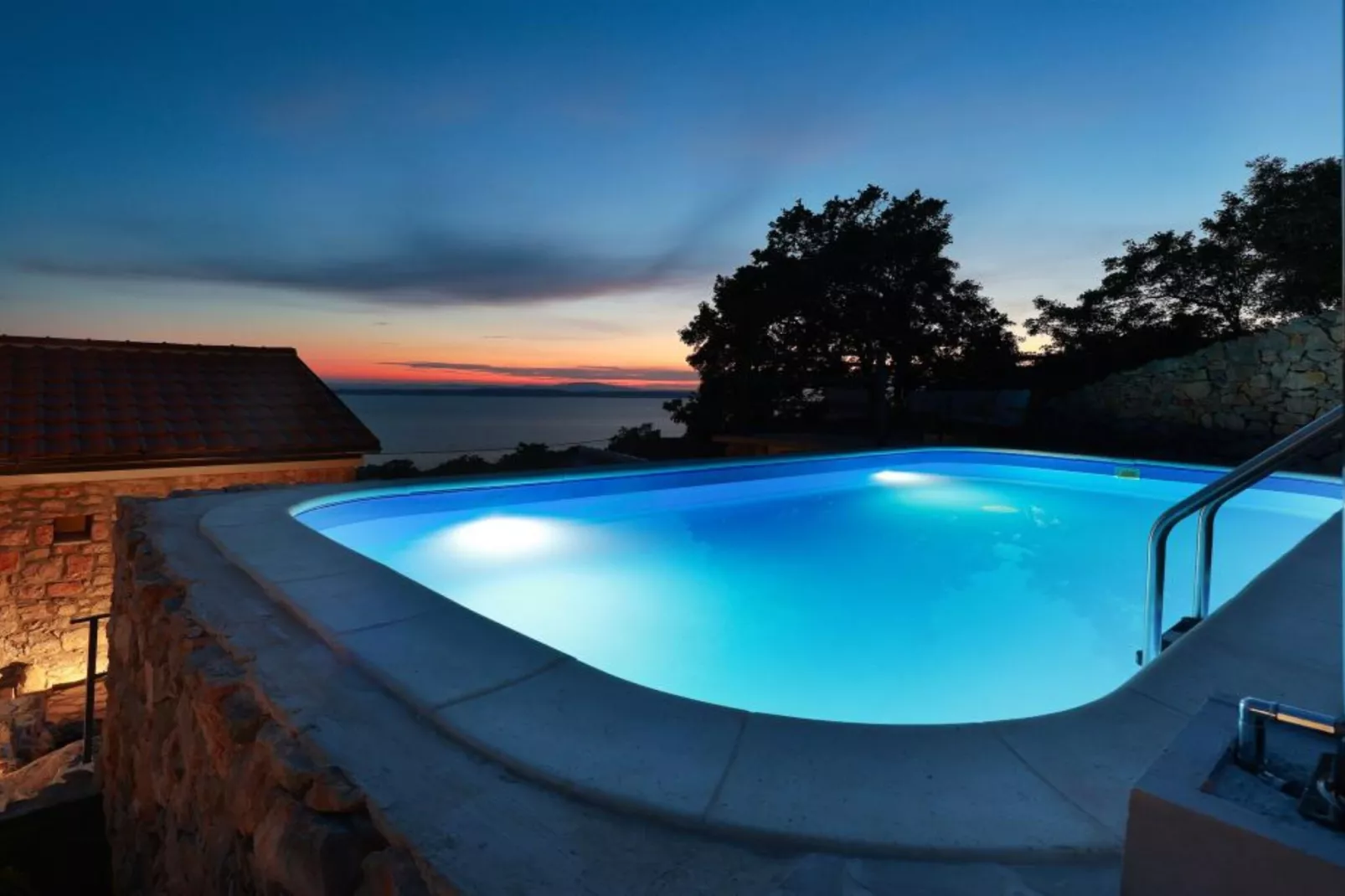 Ana’s Stone House Jurčić Kalić with the Pool-Swimming pool