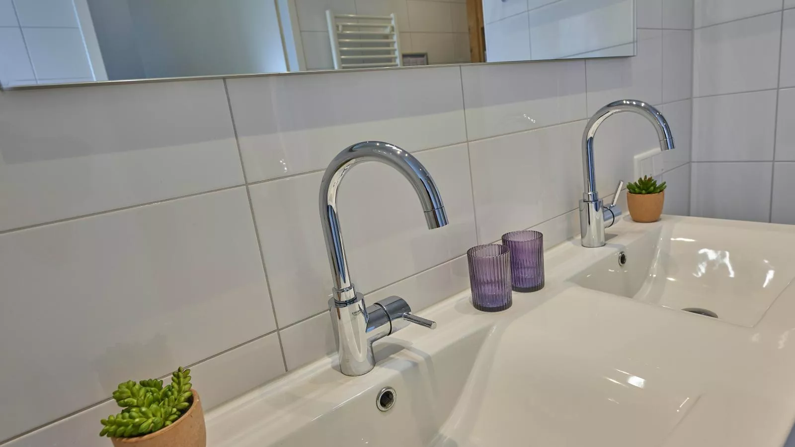 SeaLuxe Suite 27i-Badezimmer