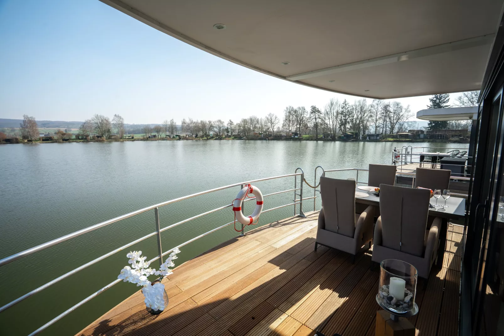 Hausboot in Höxter-Terrasse / balcon