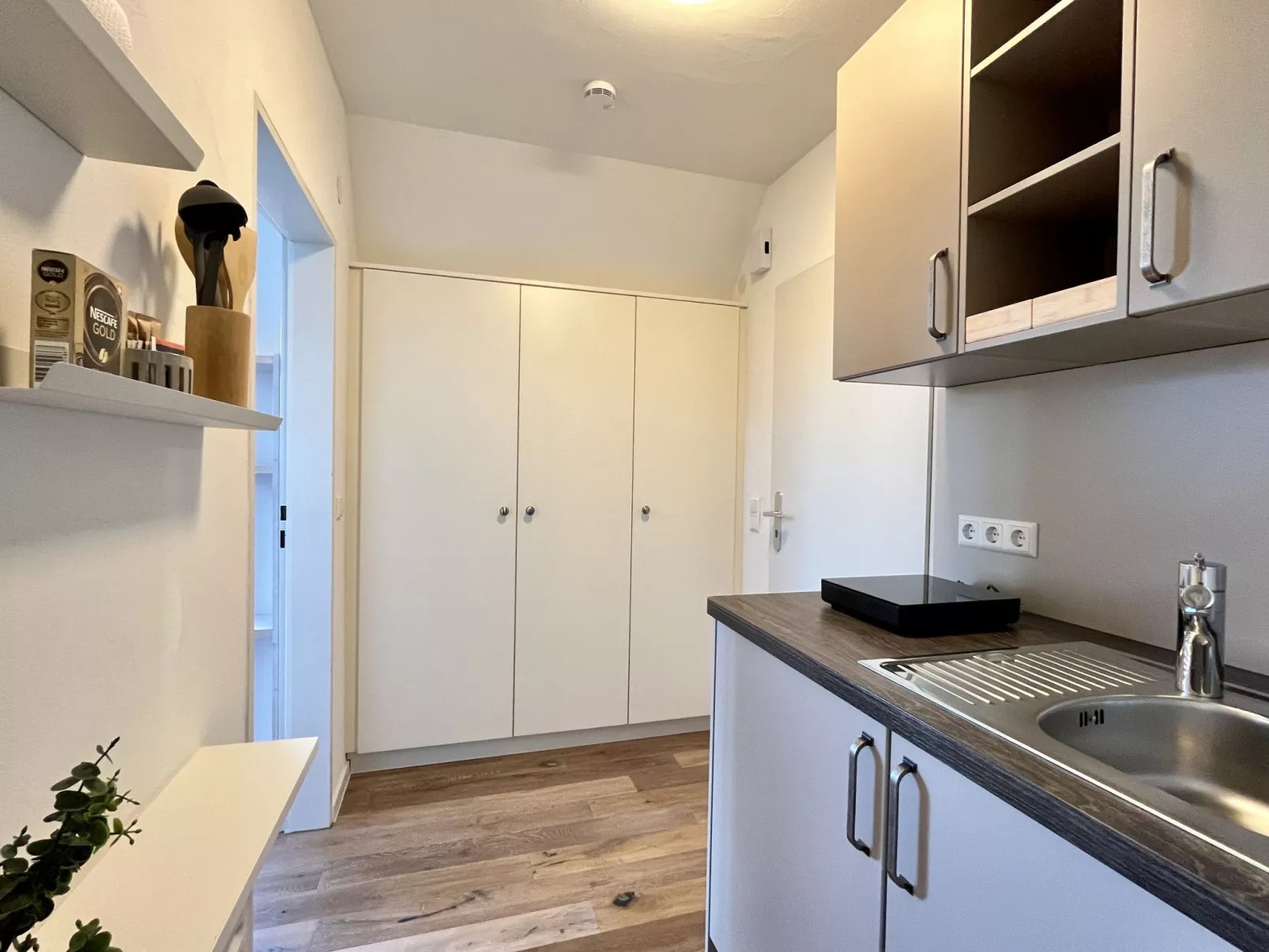 Falkennest - mit Blick auf den Titisee-Drinnen