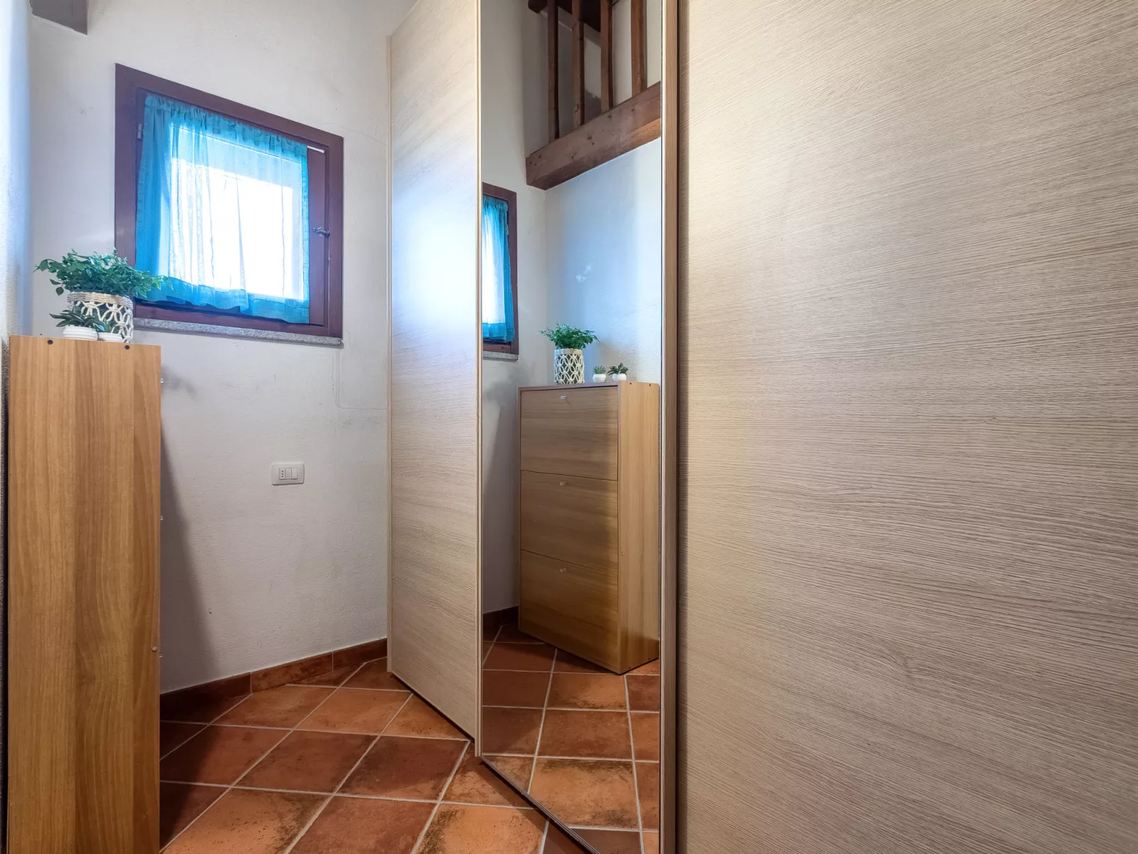 Baia Delle Mimose-Drinnen