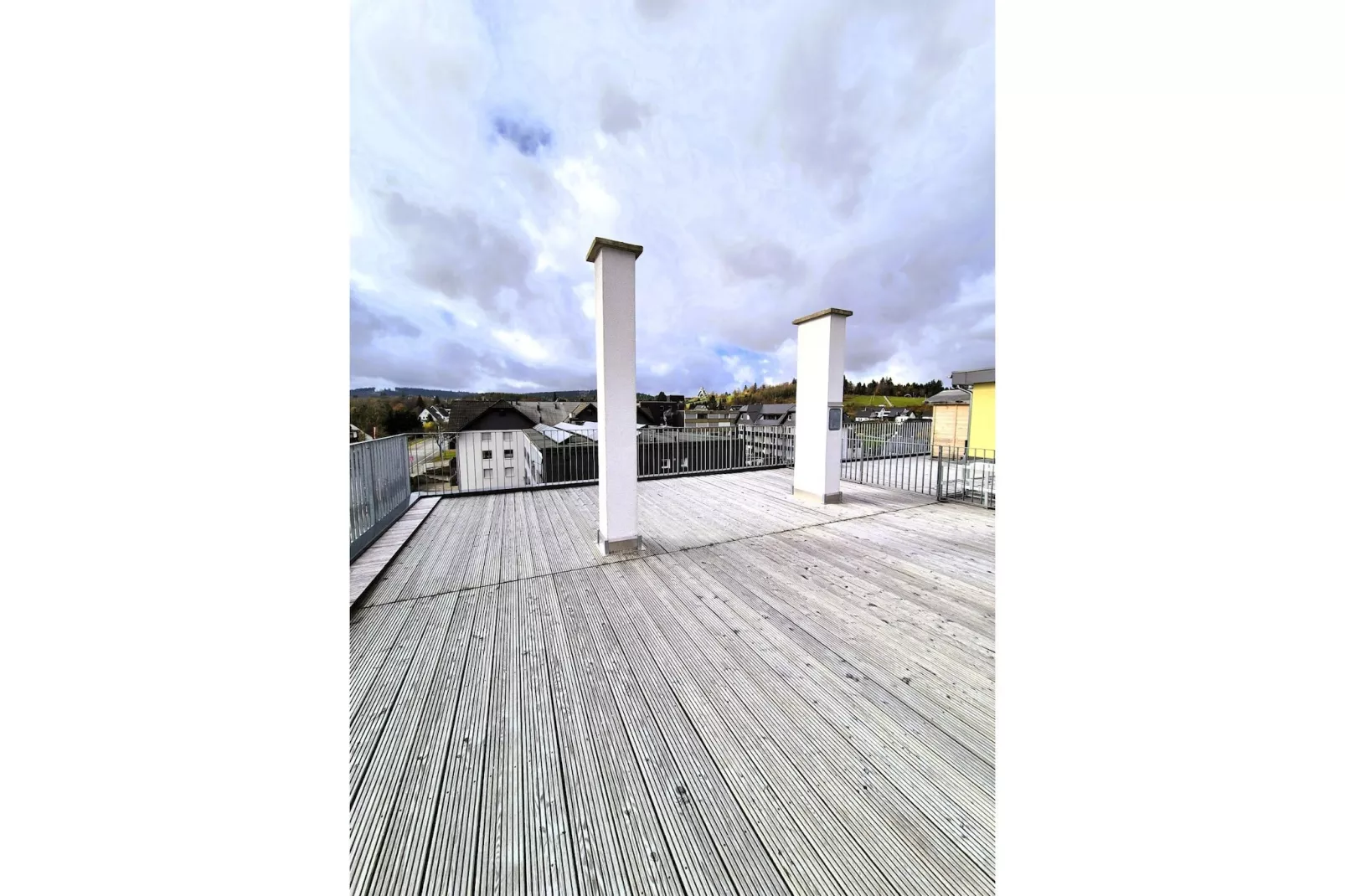 NEW ADD 1 SZ/4 P- Winterberg Appartement 21141 Penthouse-Terrasse/Balkon