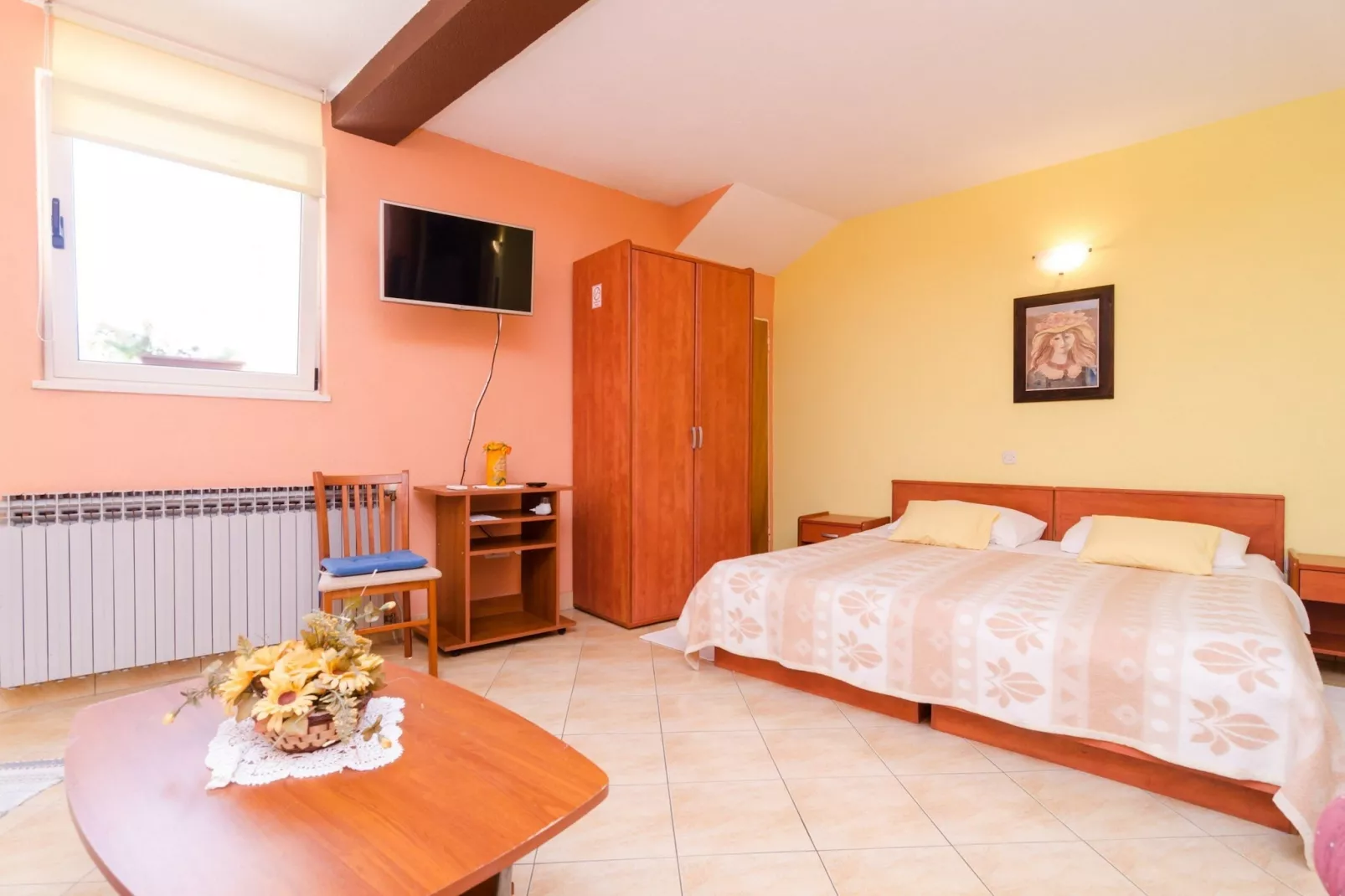 Apartment Olga - Studio Apartment with Terrace-Indoor