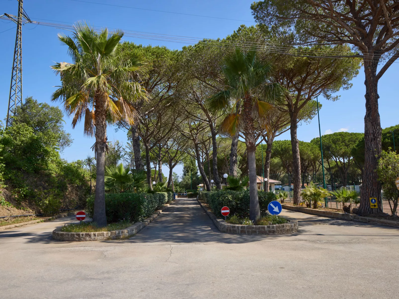 Costa D'Argento-Outside