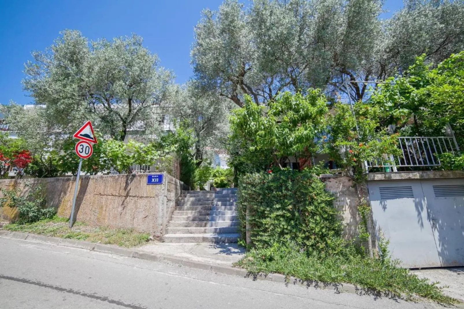 Petrovac Serenity Stay Near the Beach - Standard Double Room 2-Im Freien