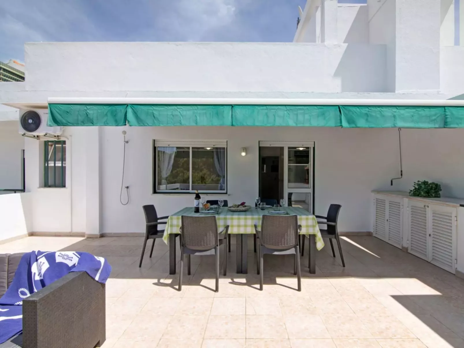 Kaya- Sunny Way-Drinnen