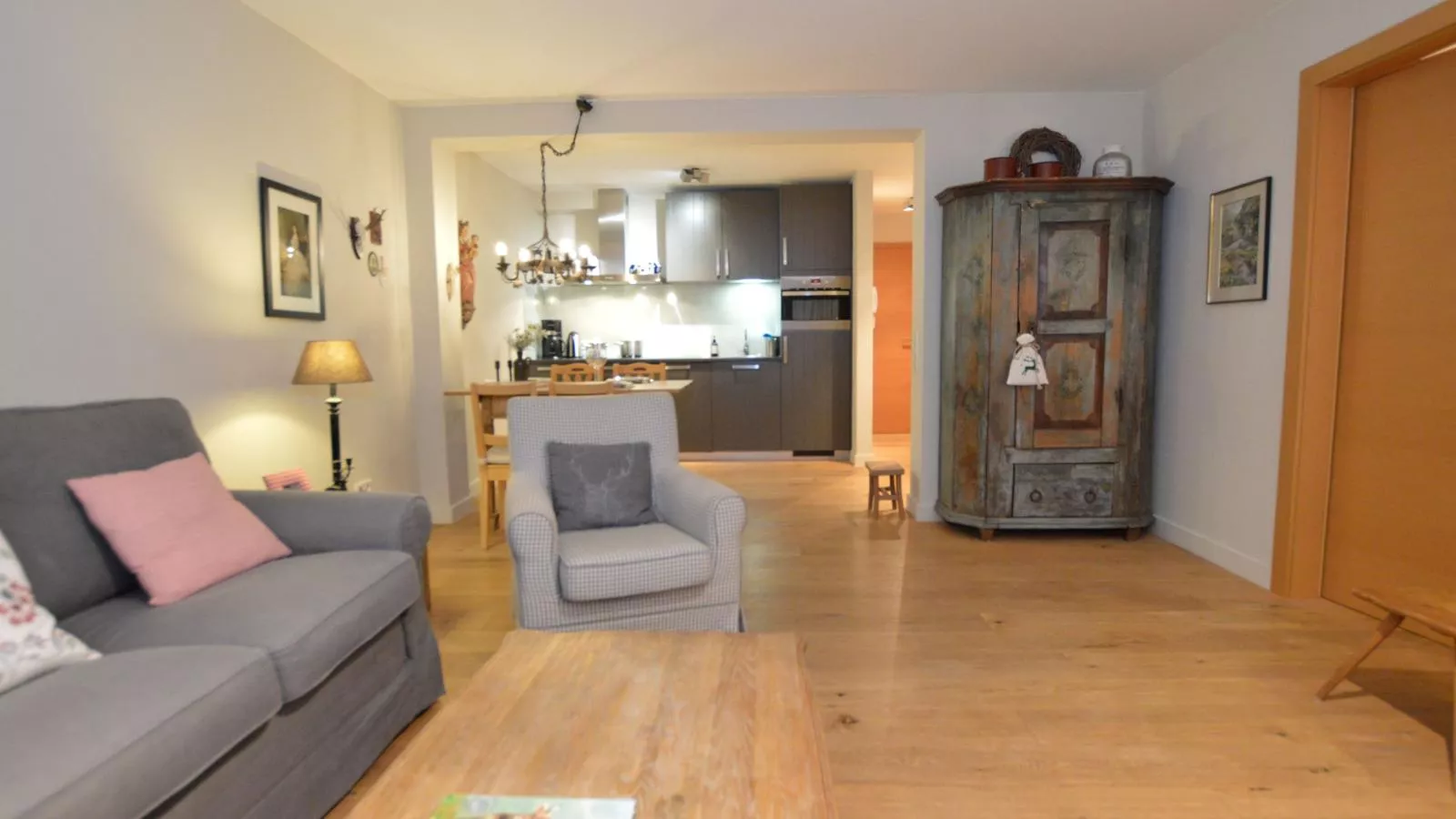 Kirchenstüberl-Wohnzimmer