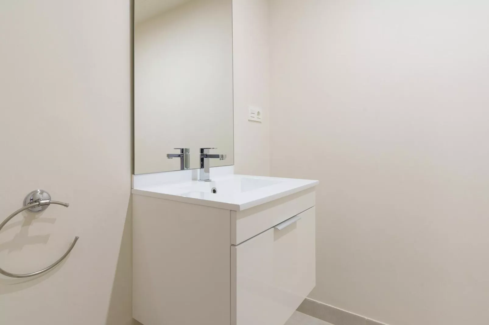 CT 158 - Lotus Jardinana-Salle de bain