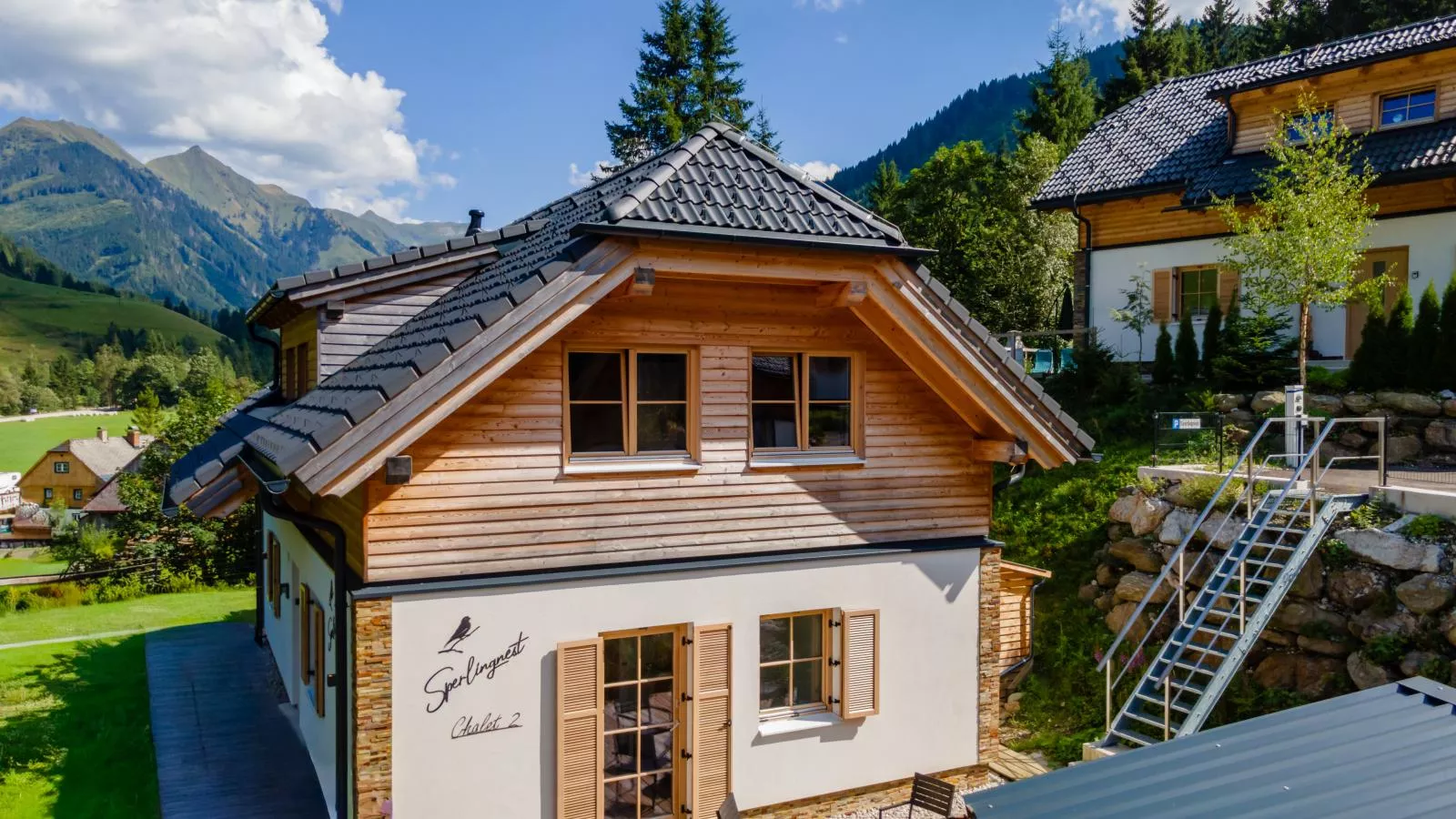 Sperlingnest-Außenbereich Sommer