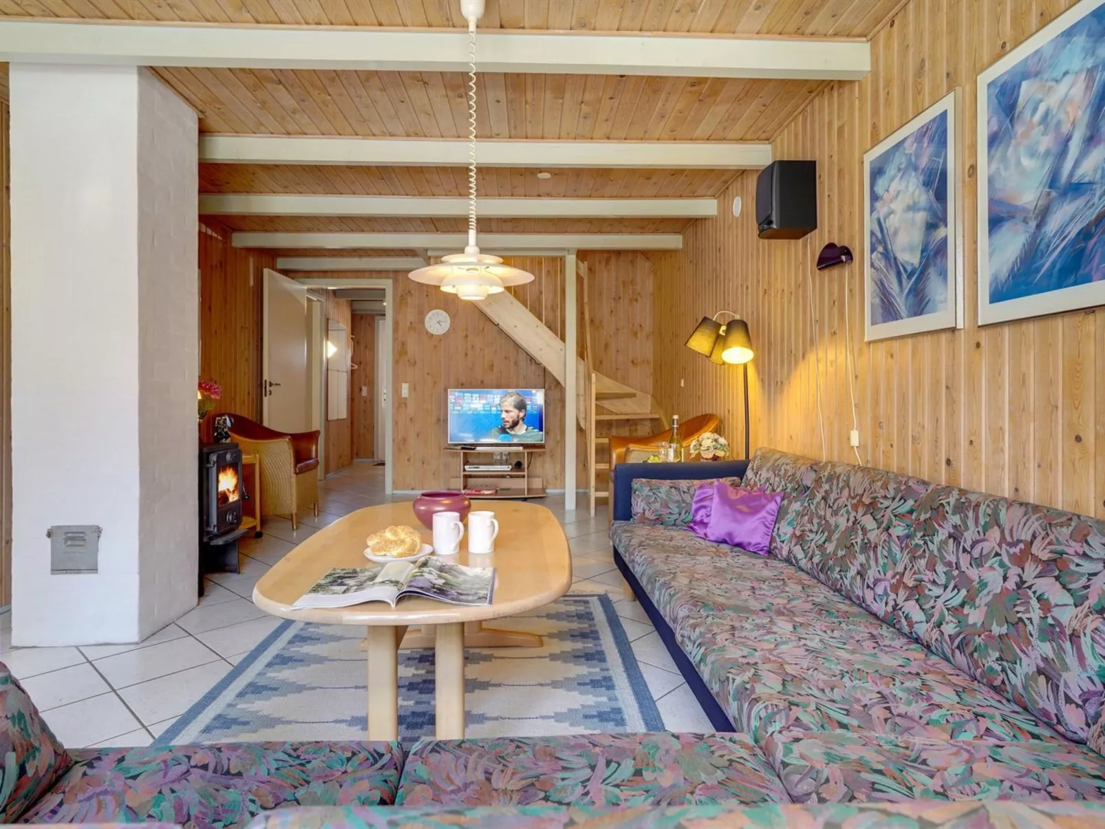 "Urda" - 1km from the sea-Drinnen