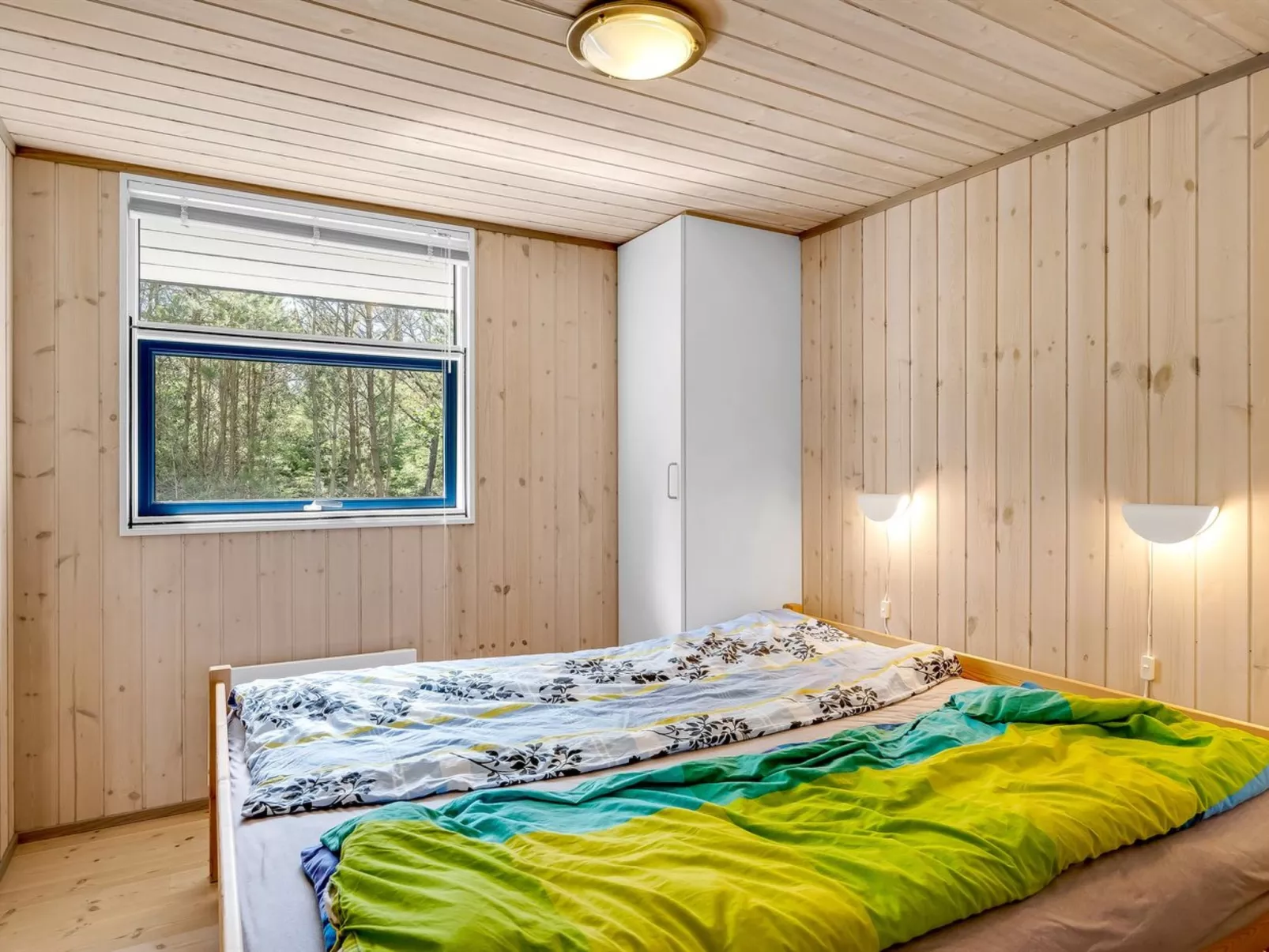 "Hakan" - 4km from the sea-Inside