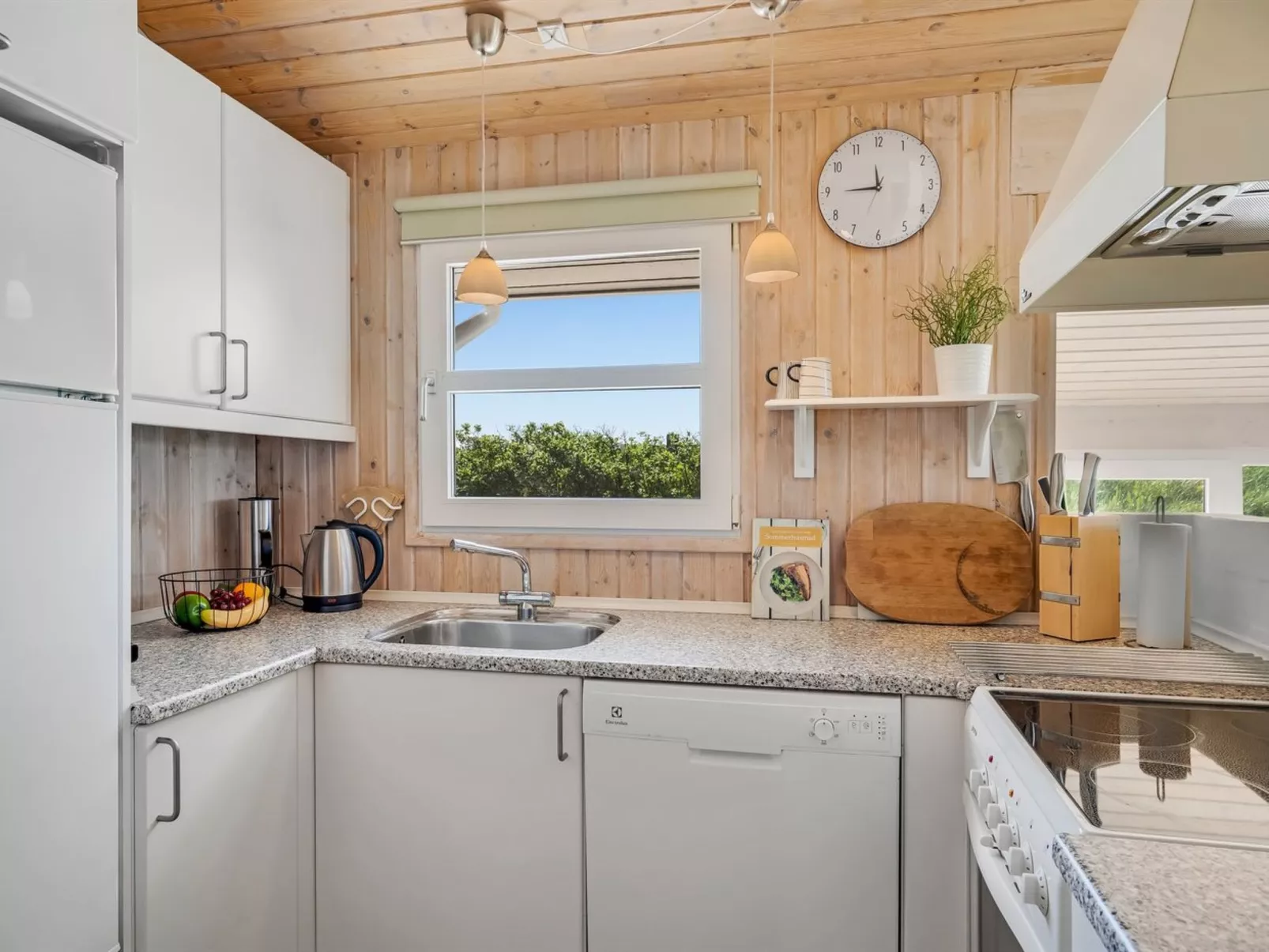 "Abel" - 350m from the sea-Drinnen