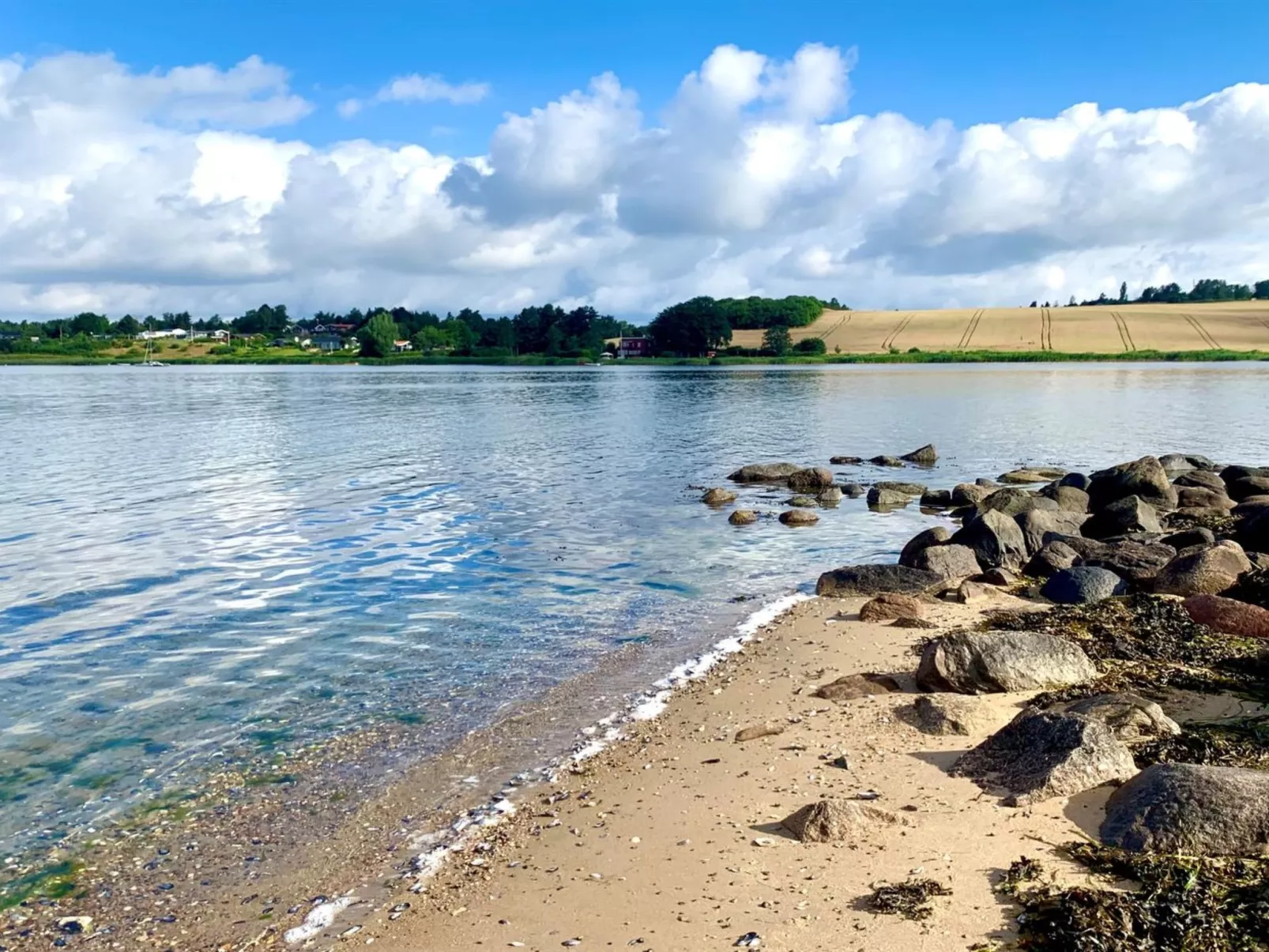 "Iadrik" - 85m to the fjord-Draußen