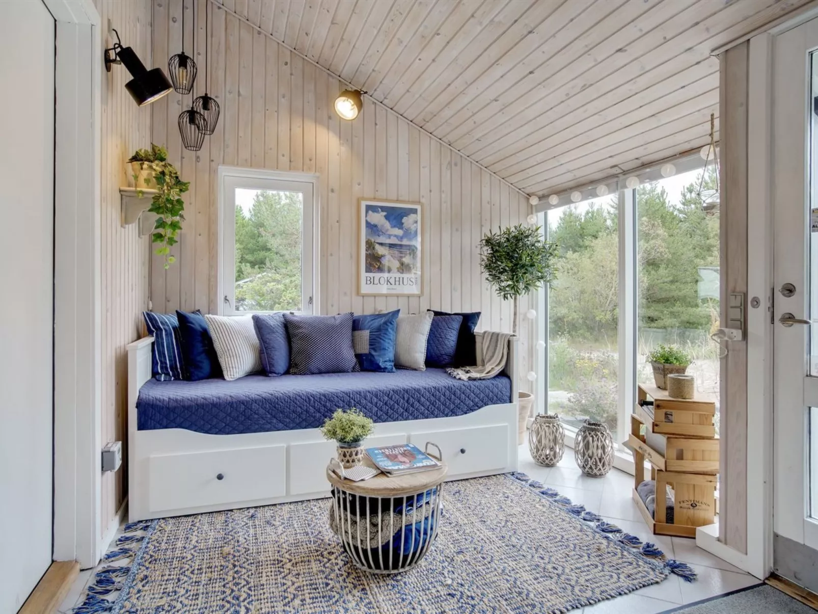 "Elayne" - 3km from the sea-Inside