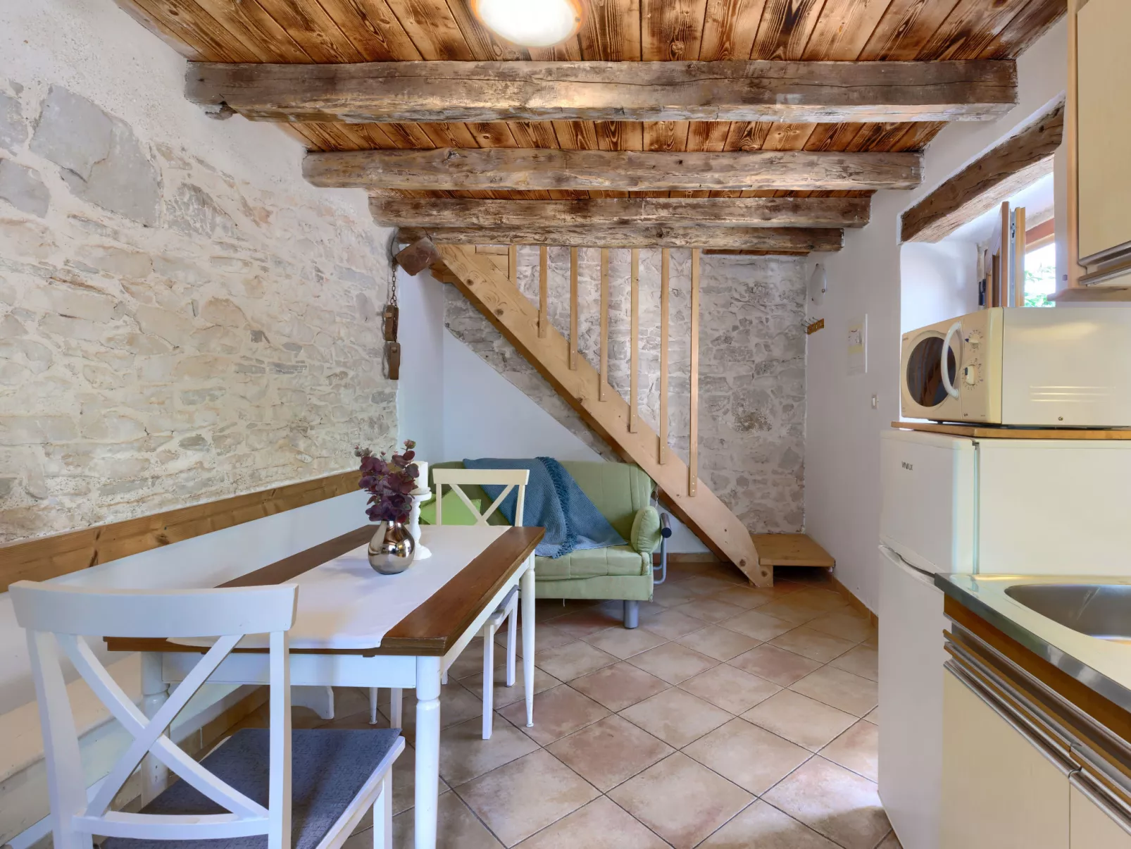 Pinia I-Inside