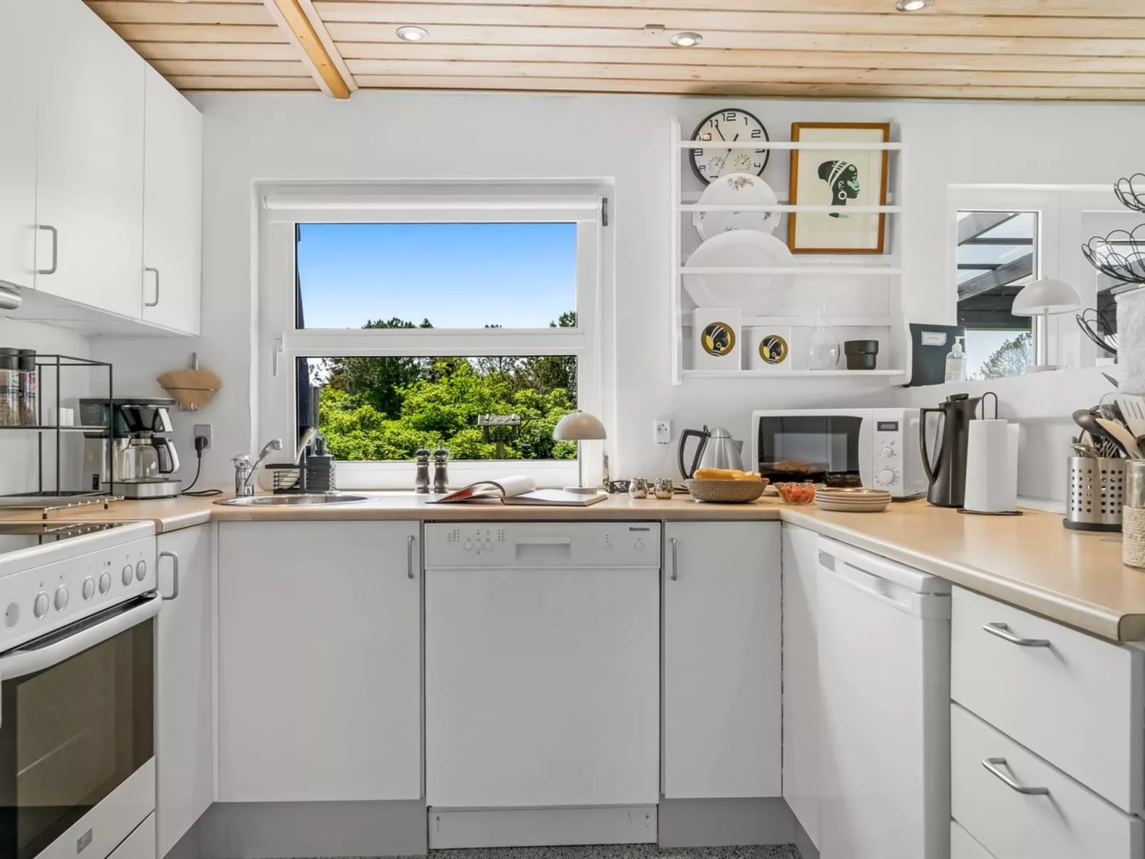 "Lica" - 600m from the sea-Inside