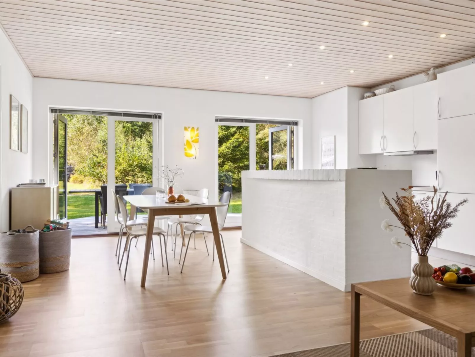 "Pietari" - 1.2km from the sea-Inside