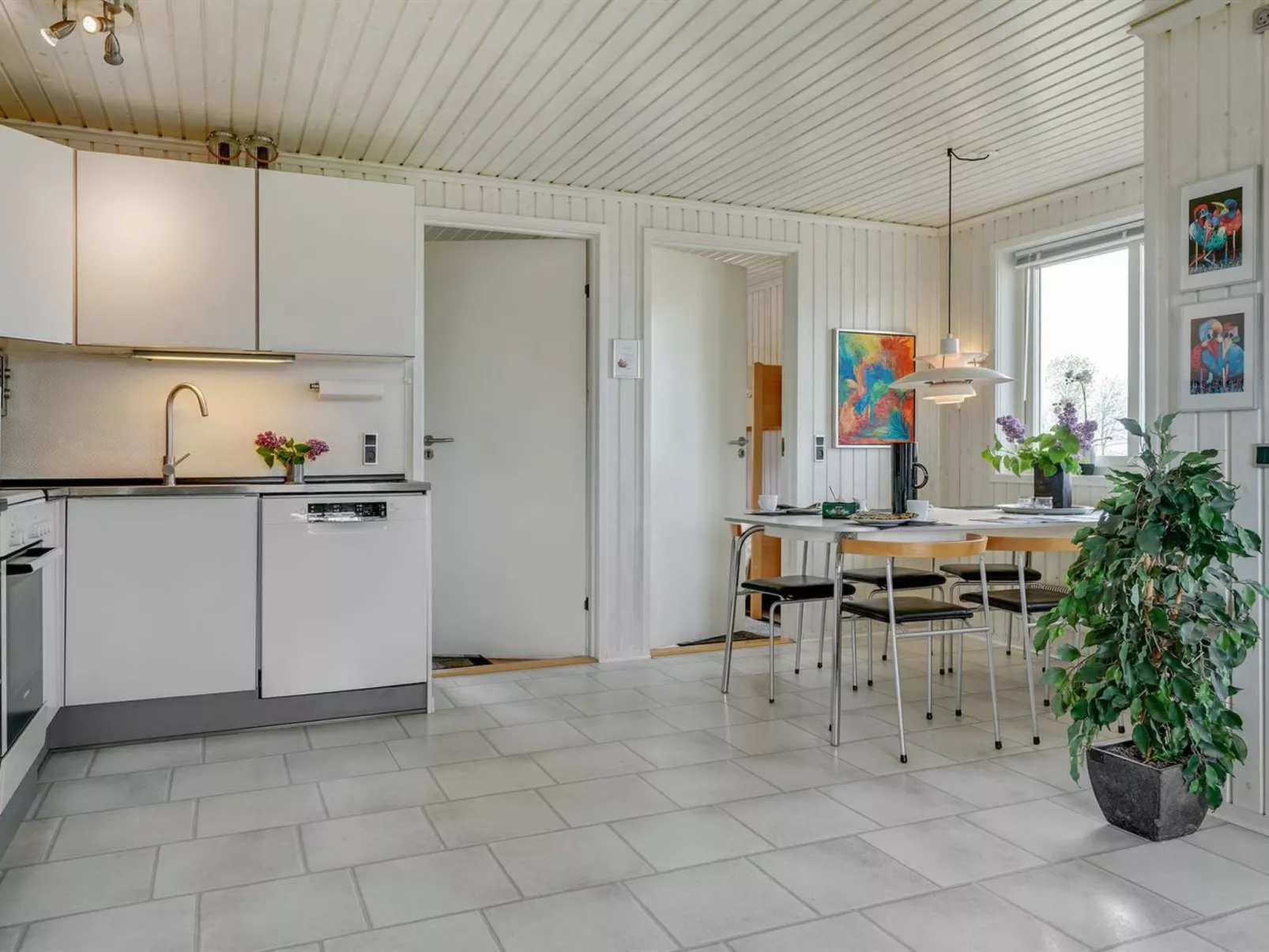 "Anastacia" - 75m from the sea-Inside