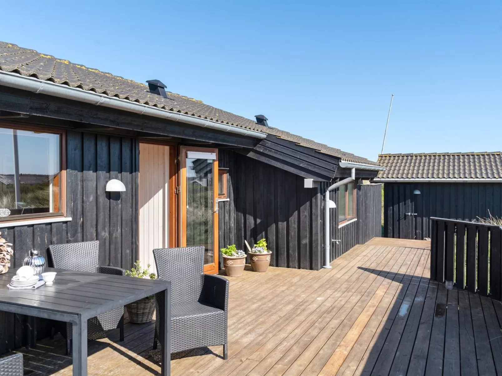 "Riana" - 375m from the sea-Outside