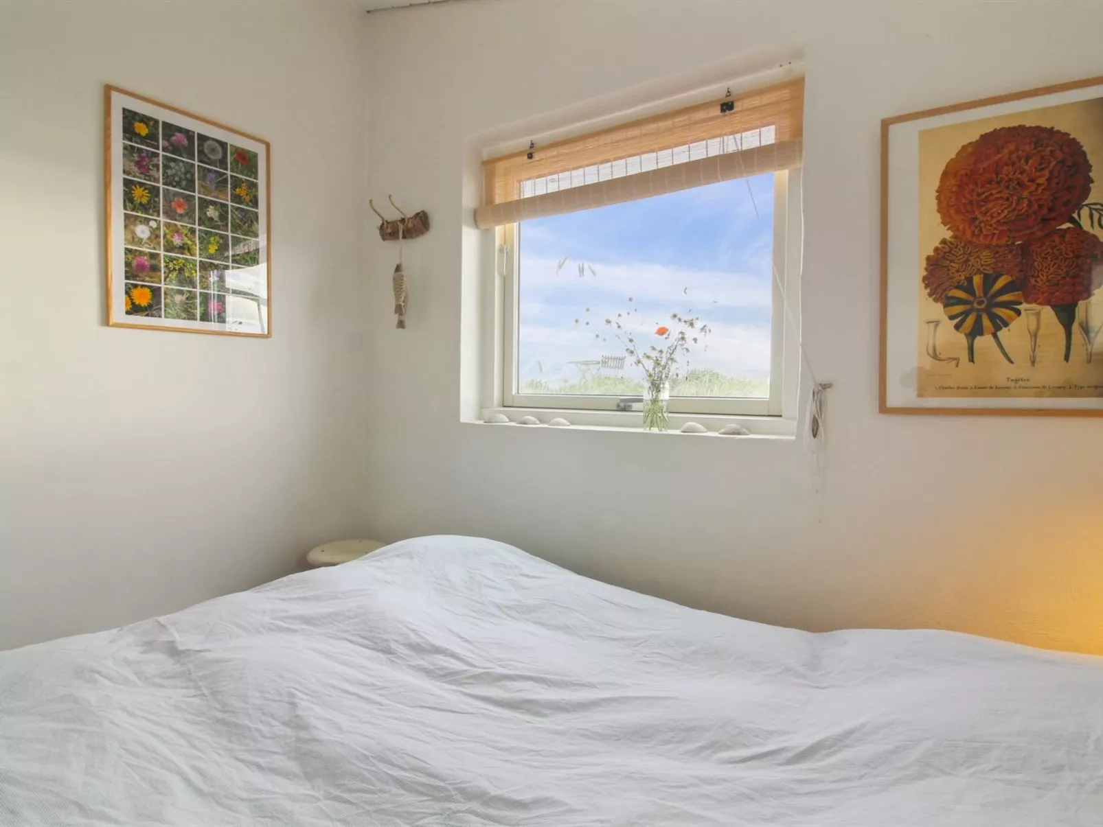 "Anissa" - 100m from the sea-Inside