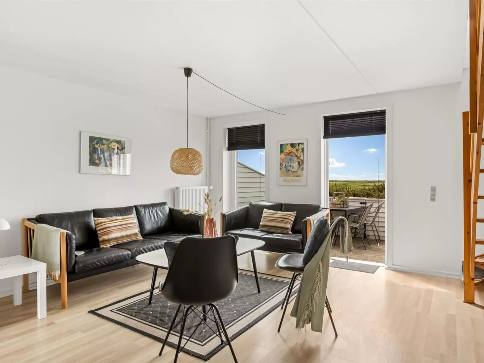 "Drita" - 2.3km from the sea-Drinnen