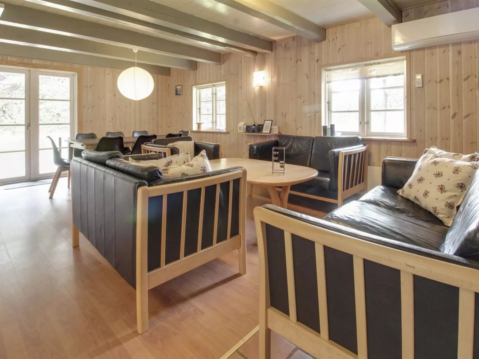 "Volmar" - 3.5km from the sea-Inside