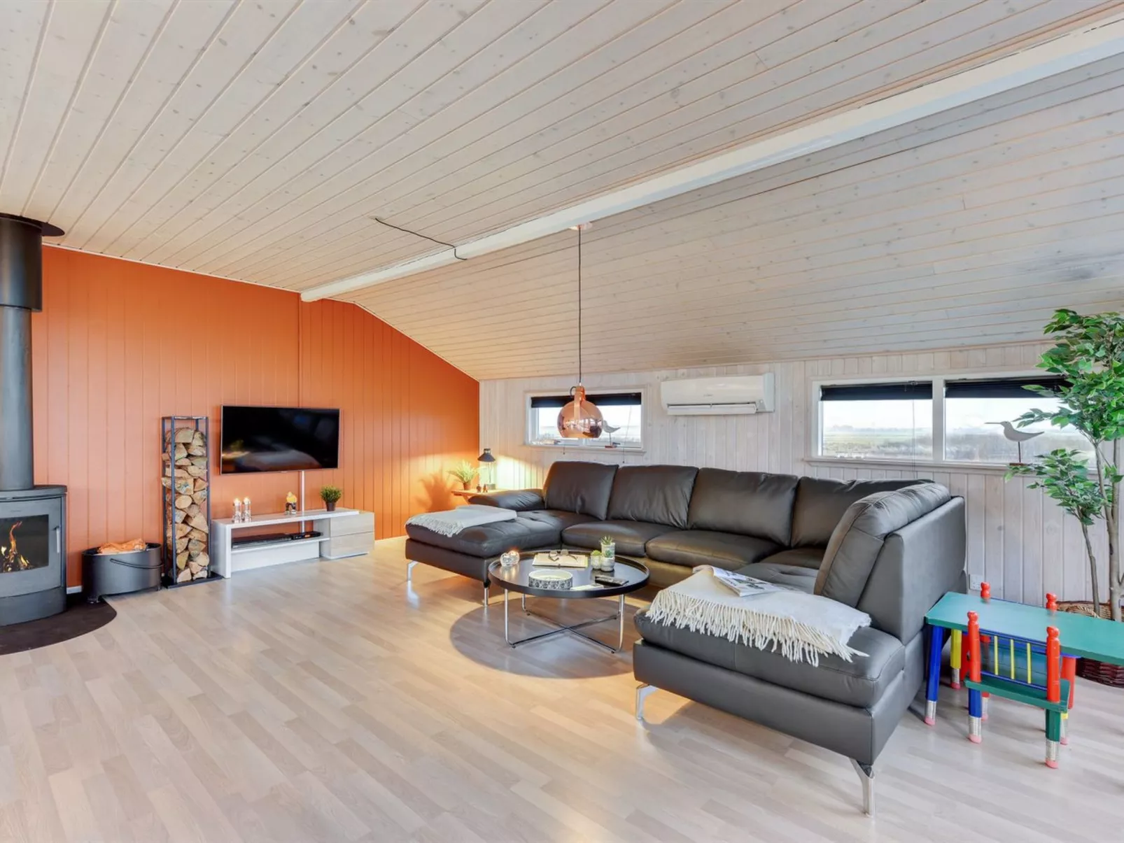 "Withger" - 300m from the sea-Inside