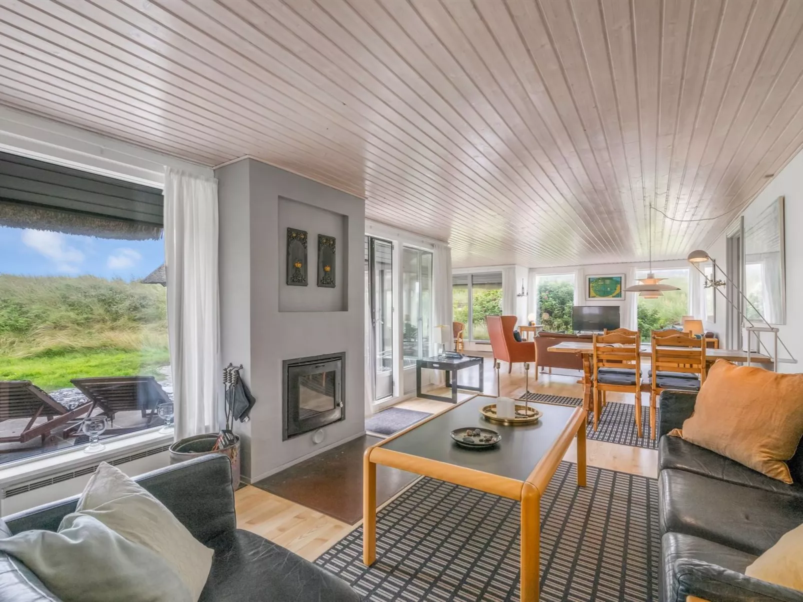 "Nicolaus" -  from the sea-Dedans