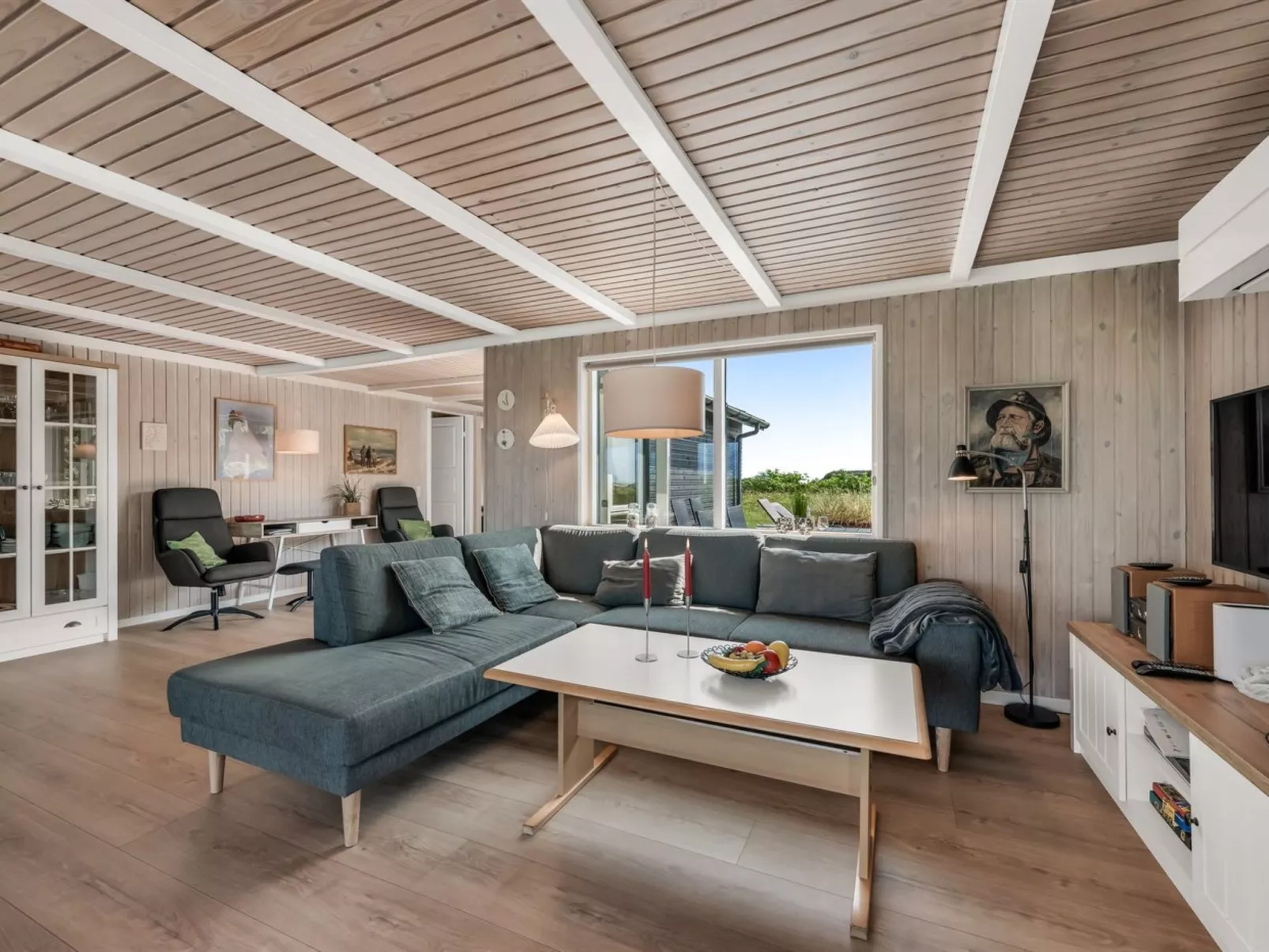 "Talia" -  from the sea-Dedans