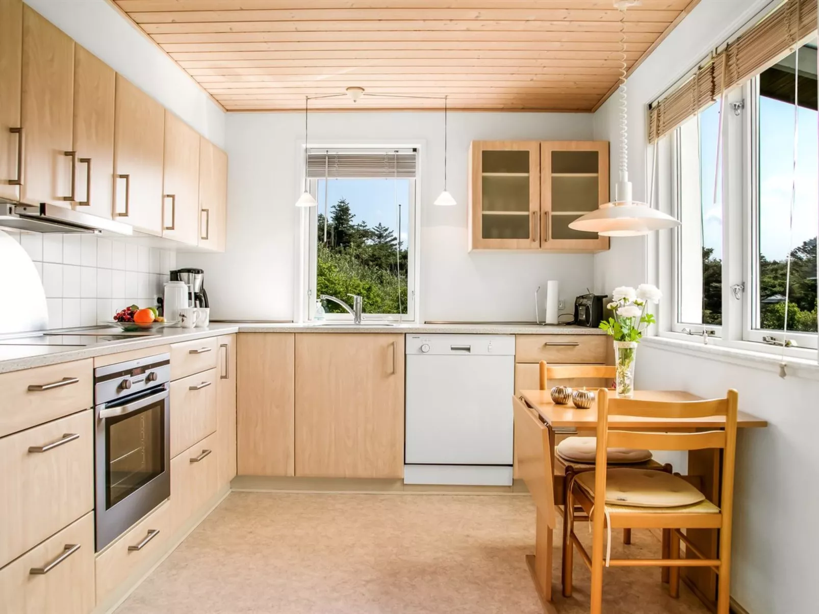 "Söffren" - 350m from the sea-Drinnen