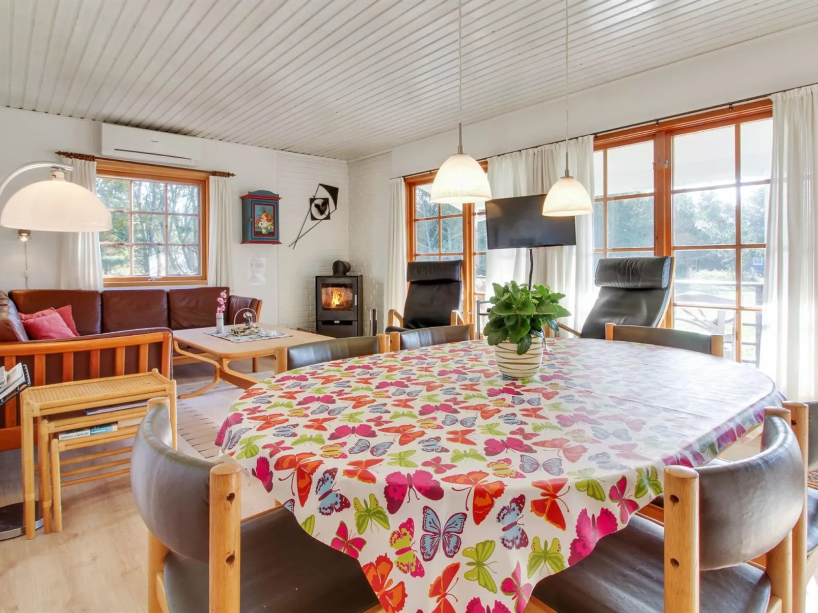 "Botilde" - 1km from the sea-Inside