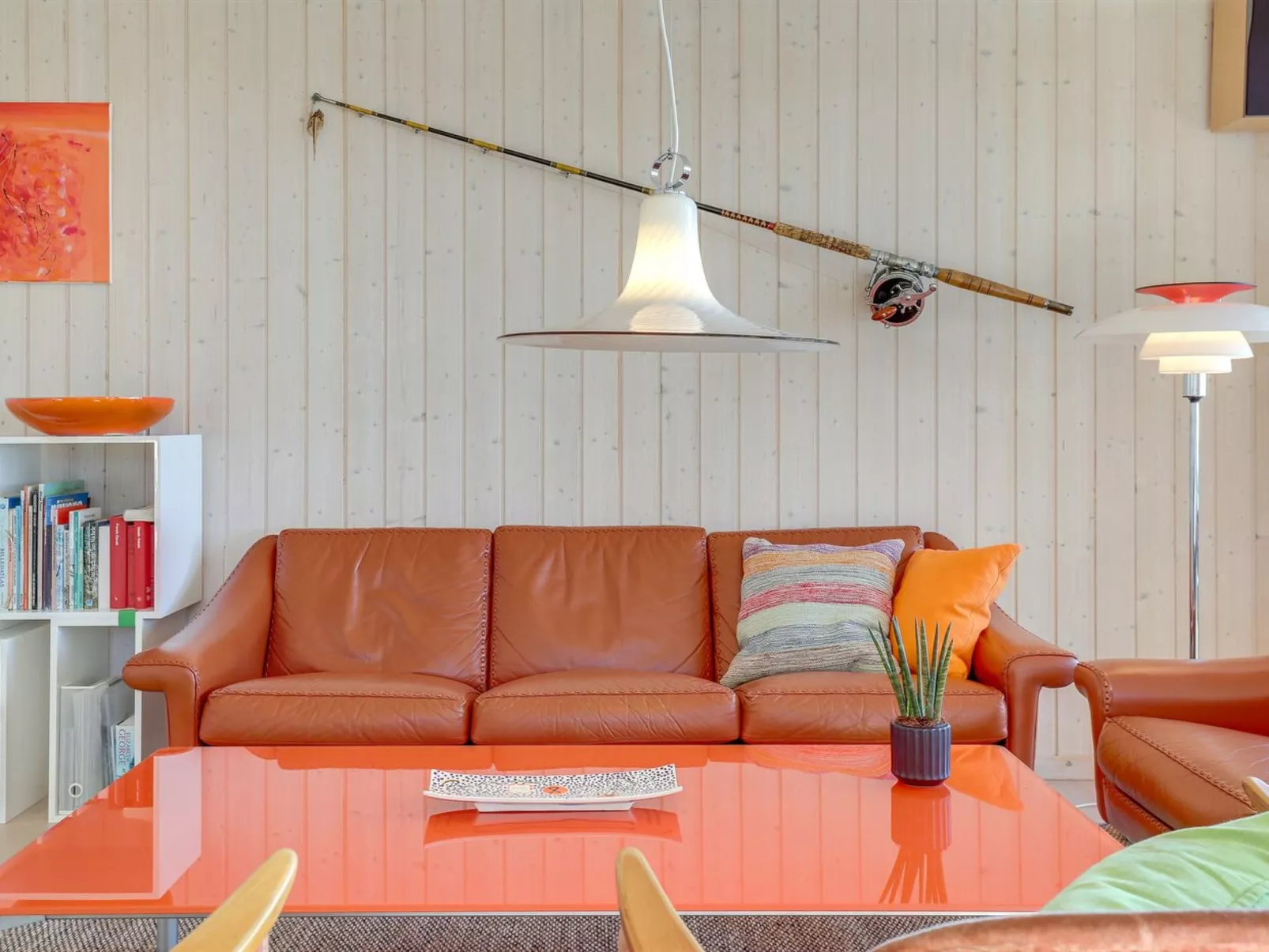 "Unto" - 25m from the sea-Drinnen