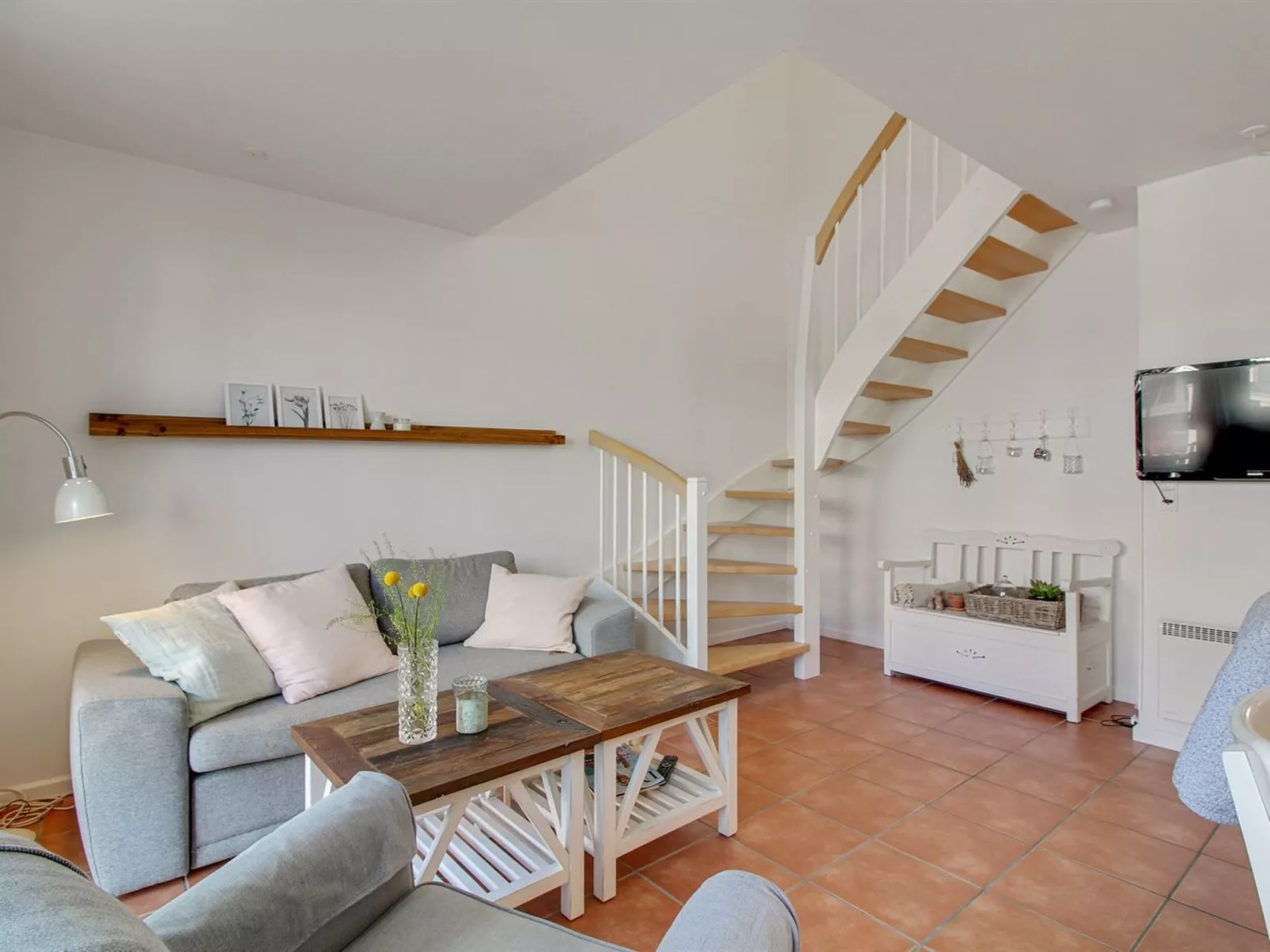 "Vinny" - 1.2km from the sea-Dedans