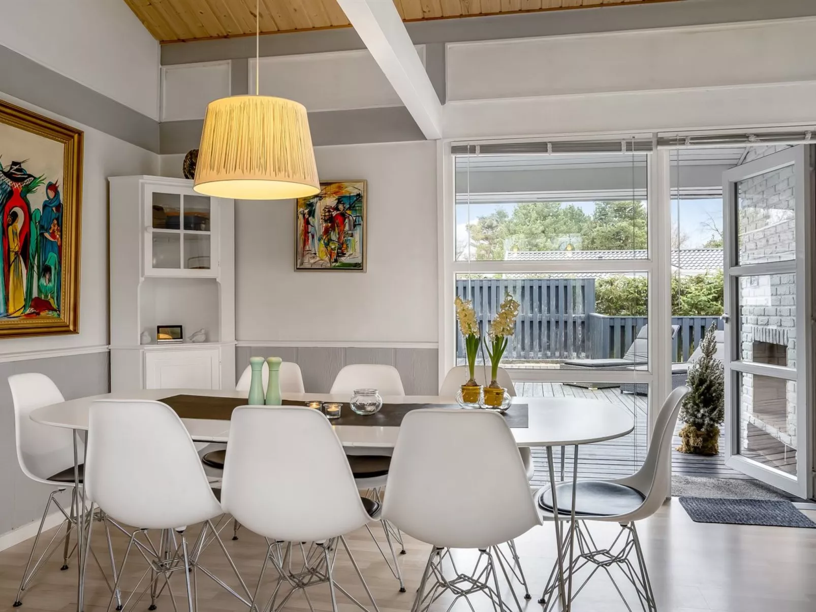 "Clarabelle" - 700m from the sea-Drinnen